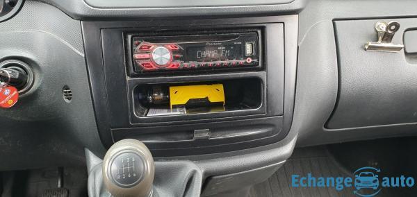 Mercedes Classe V VITO PHASE II CDI COMPACT 95cv GARANTIE 6 MOIS ESSENTIELLE