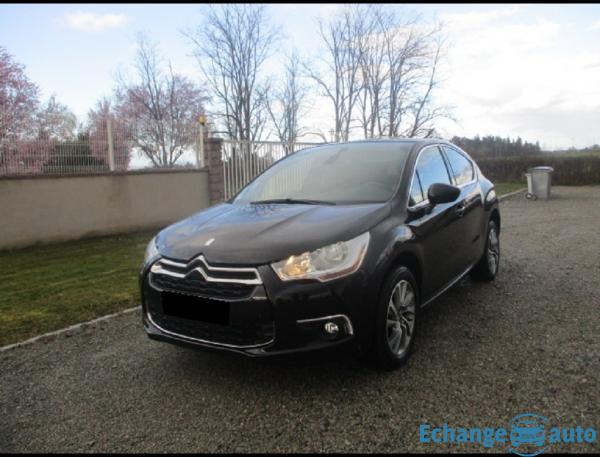 Citroën DS4 EHDI 115 AIRDREAM SO CHIC
