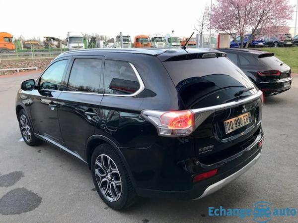 Mitsubishi Outlander III (2) 2.2 DI-D INTENSE NAVI 5P 4WD