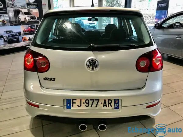 Volkswagen Golf V R32 3.2 V6 FSI 250 4MOTION DSG 5P