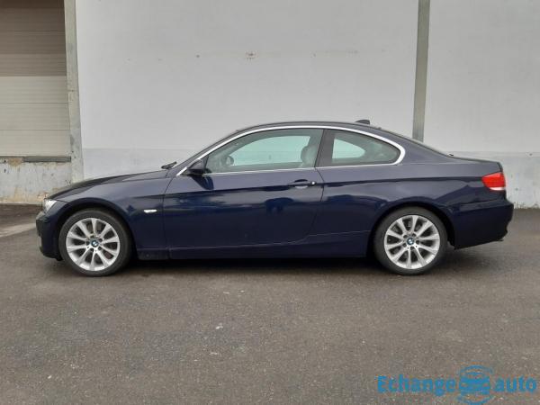 BMW 330 3.0 231 XDA 4WD PACK LUXE GARANTIE 6 MOIS