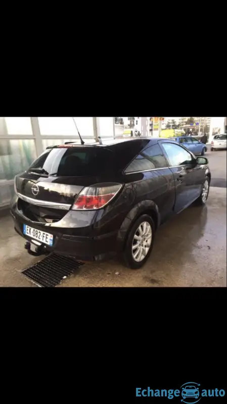Opel Astra GTC