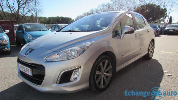 Peugeot 308 1.6 e-HDI 112cv Sportinium