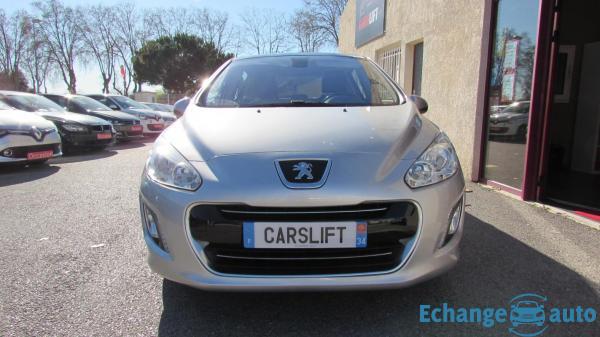 Peugeot 308 1.6 e-HDI 112cv Sportinium