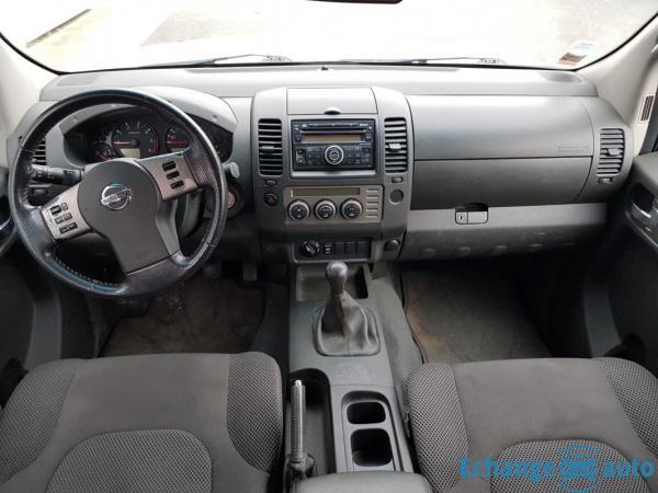 Nissan Navara 2.5 DCI 174CV SE