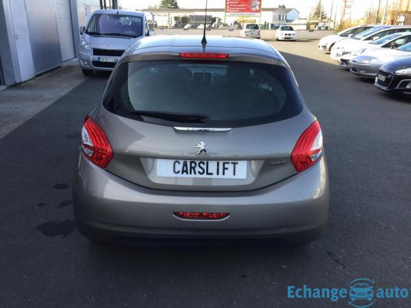 Peugeot 208 1.2 VTI 82 CV ALURE