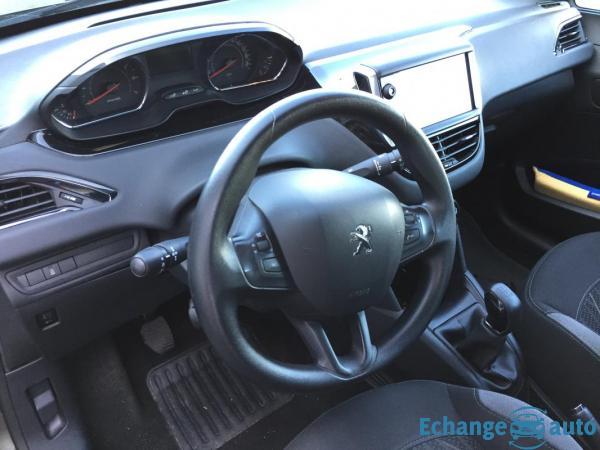 Peugeot 208 1.2 VTI 82 CV ALURE