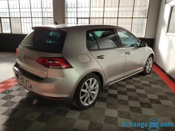 Volkswagen Golf VII 2.0 TDI 150 CARAT