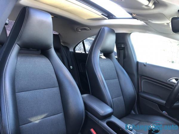 Mercedes CLA 180 1.6 turbo 16v Bluefficiency 122 cv (117)