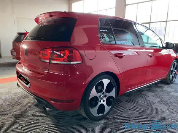 Volkswagen Golf GTi 2L TFSI 211 CV