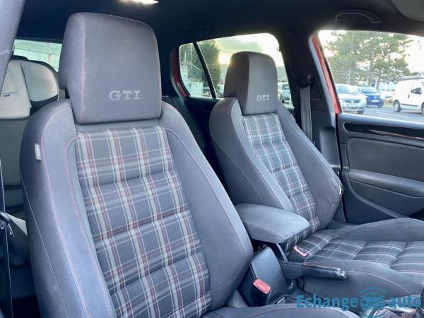 Volkswagen Golf GTi 2L TFSI 211 CV