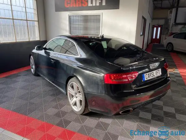 Audi RS5 COUPE 4.2 L FSI 450 CV