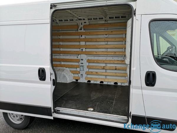 Peugeot Boxer FG 333 L2H2 2.0 BLUEHDI 130 S&S PREMIUM