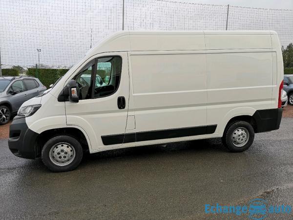 Peugeot Boxer FG 333 L2H2 2.0 BLUEHDI 130 S&S PREMIUM