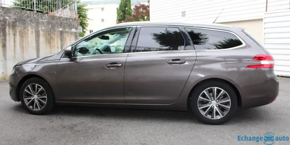 Peugeot 308- SW II 1.6 e-HDi FAP 115ch Allure