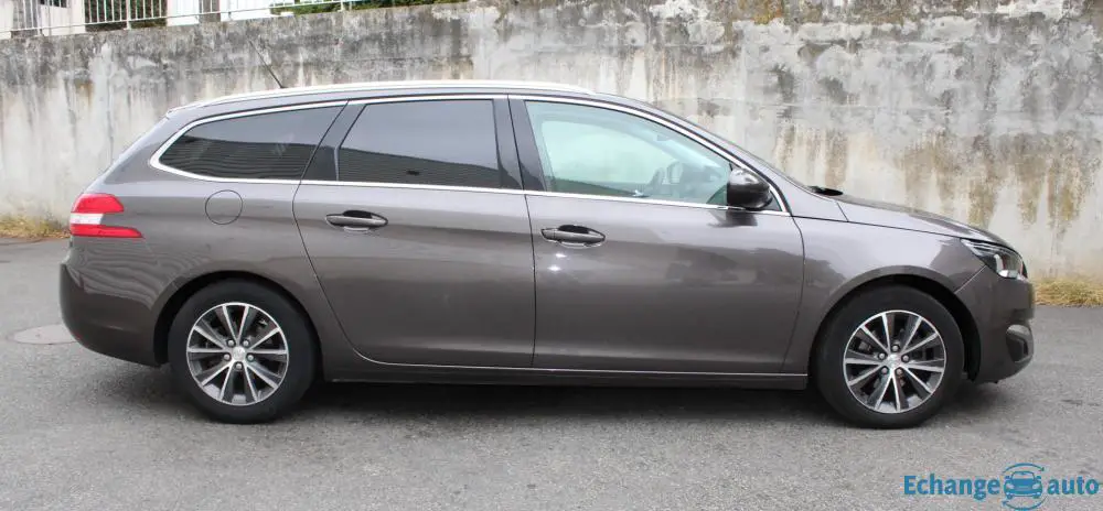 Peugeot 308- SW II 1.6 e-HDi FAP 115ch Allure