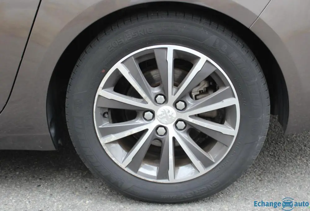 Peugeot 308- SW II 1.6 e-HDi FAP 115ch Allure