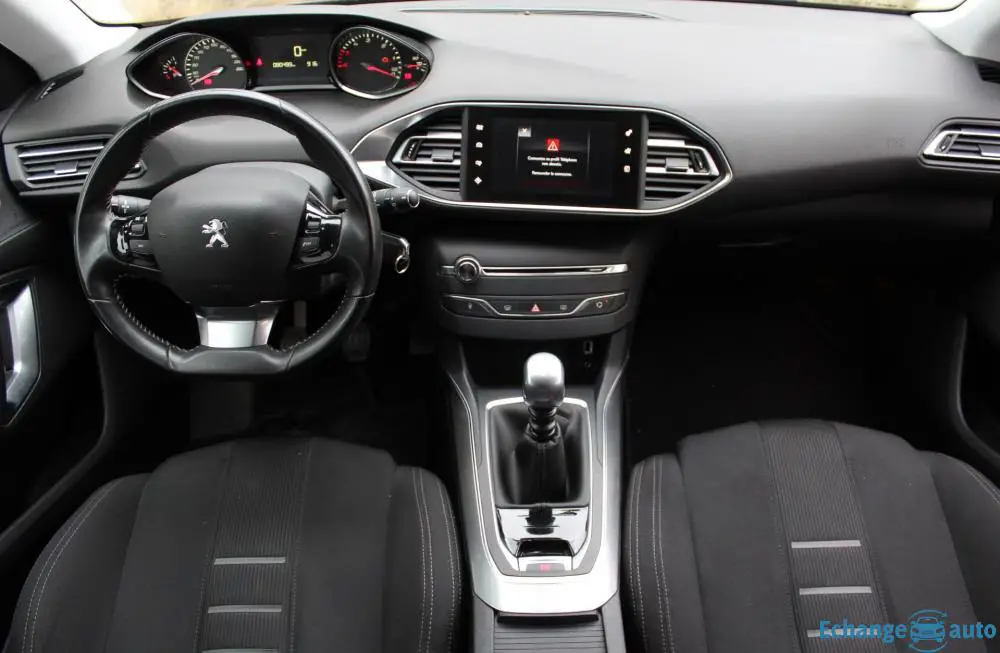 Peugeot 308- SW II 1.6 e-HDi FAP 115ch Allure