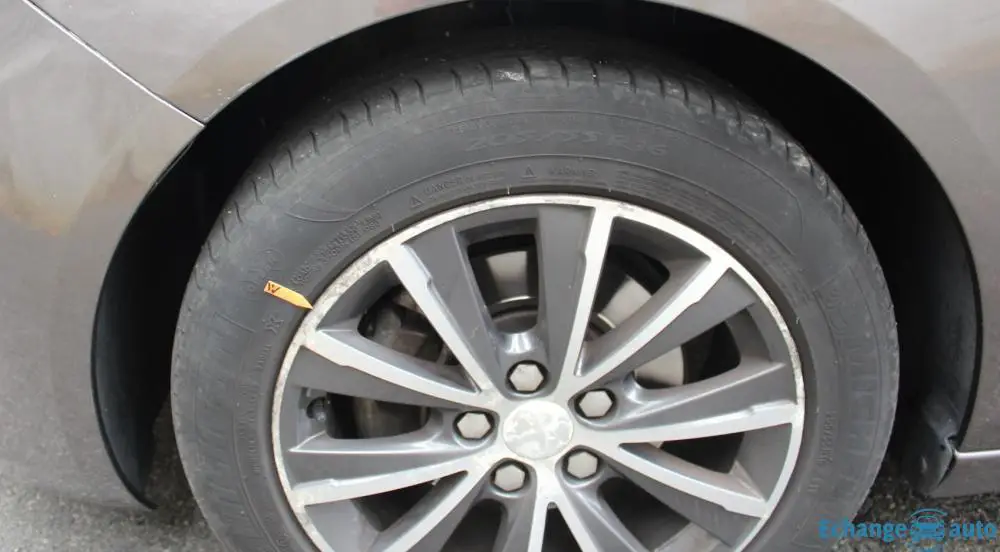 Peugeot 308- SW II 1.6 e-HDi FAP 115ch Allure