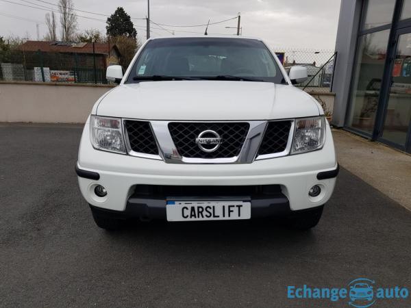 Nissan Navara 2.5 DCI 174CV SE