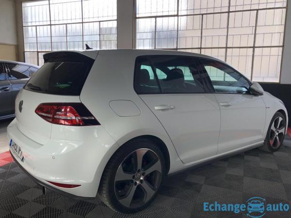 Volkswagen Golf VII GTI 2.0 TSI 220 ACC +FULL LED + CUIR