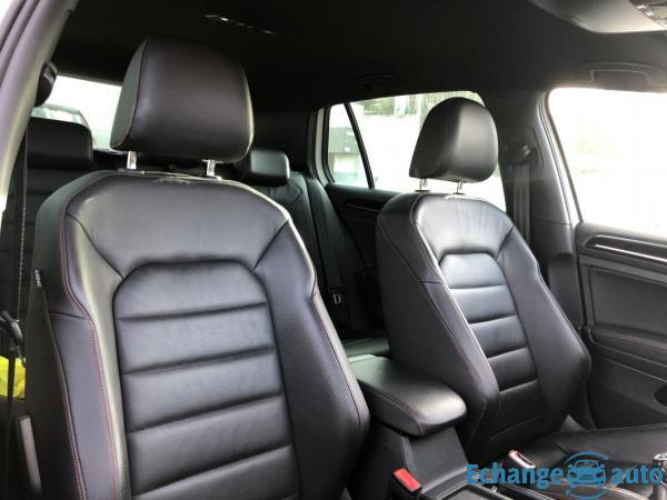 Volkswagen Golf VII GTI 2.0 TSI 220 ACC +FULL LED + CUIR