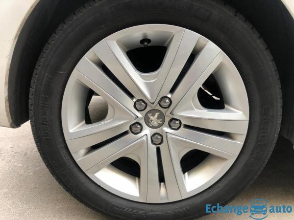 Peugeot 208 1.2 VTI PURETECH 82 STYLE