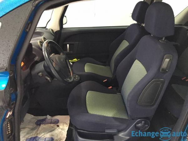 Peugeot 1007 SPORTY PACK 1.4 HDI BLUE LION