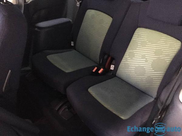 Peugeot 1007 SPORTY PACK 1.4 HDI BLUE LION