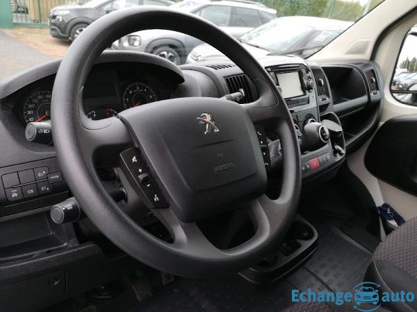 Peugeot Boxer FG 333 L2H2 2.0 BLUEHDI 130 S&S PREMIUM