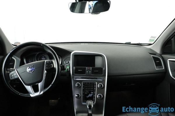 Volvo XC60 BUSINESS D4 181 ch S&S Momentum Geartronic A