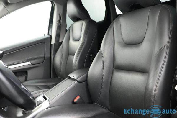 Volvo XC60 BUSINESS D4 181 ch S&S Momentum Geartronic A