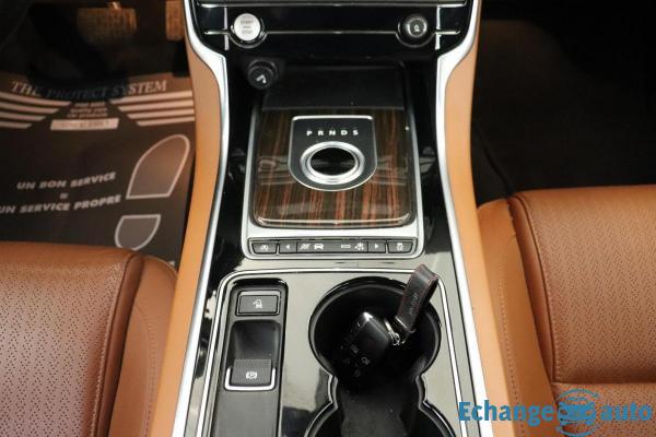 Jaguar XE 2.0 D - 180 ch BVA Portfolio