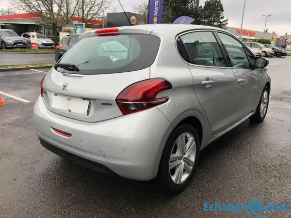 Peugeot 208 BUSINESS 1.2 PureTech 110ch S&S EAT6 Allure