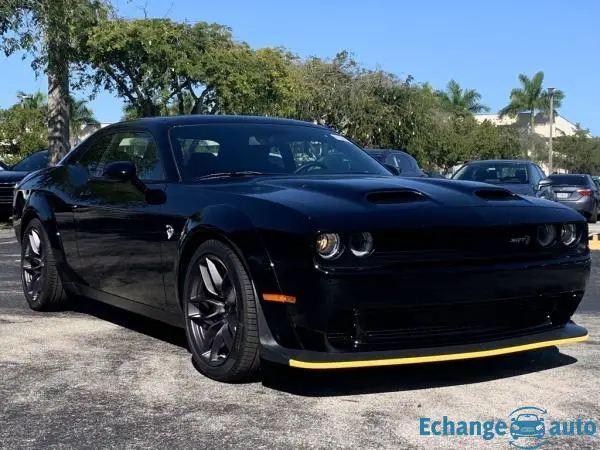 Dodge Challenger Srt hellcat widebody v8 6.2l 717hp