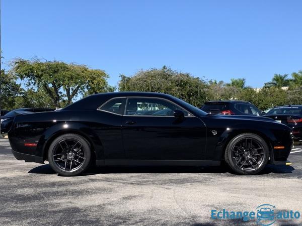 Dodge Challenger Srt hellcat widebody v8 6.2l 717hp