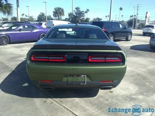 Dodge Challenger R/t v8 hemi 5.7l 375hp