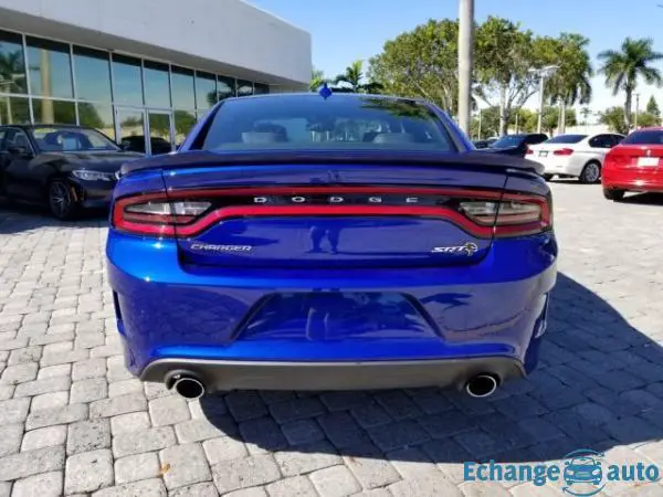 Dodge Charger Srt hellcat 6,2 l v8 supercharged 707 hp