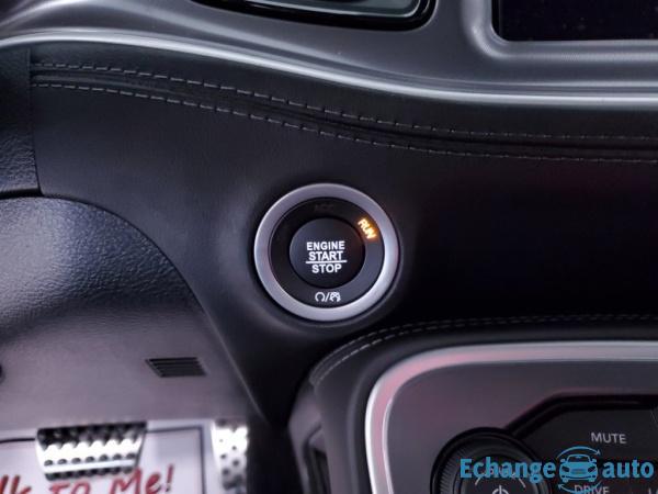 Dodge Challenger R/t scat pack 392 6.4l hemi