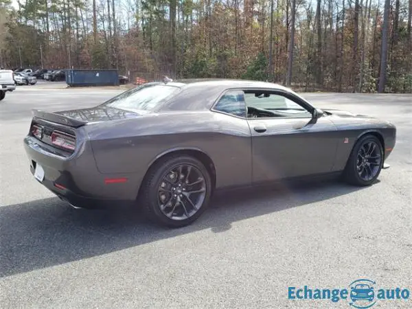 Dodge Challenger R/t scat pack 392 6.4l hemi