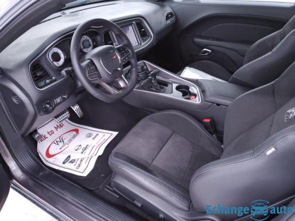 Dodge Challenger R/t scat pack 392 6.4l hemi