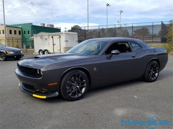 Dodge Challenger R/t scat pack 392 6.4l hemi