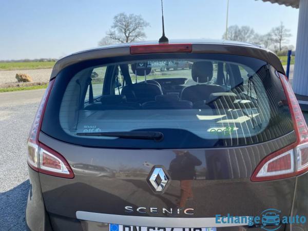 Renault Scénic (3) Exception 1.5 dCi 110 fap Eco2 2011