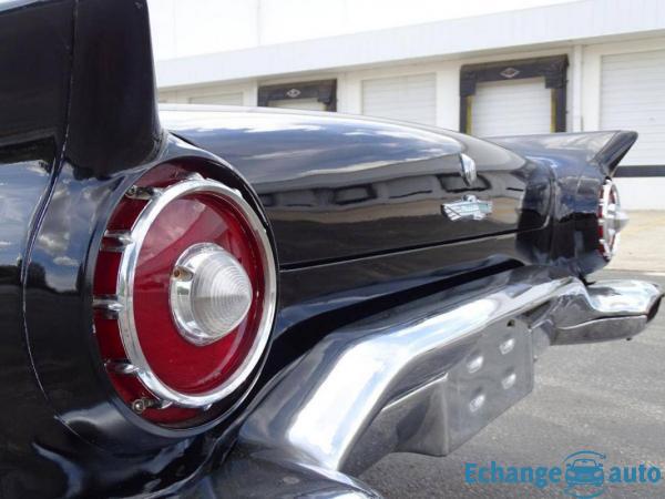 Ford Thunderbird V8 302 1957 prix tout compris