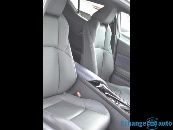 Toyota C-HR 122h Graphic 2WD E-CVT RC18