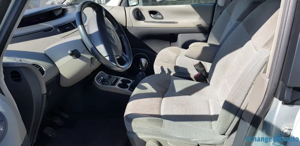 V ou echange Renault espace 4 2.2 dci 150