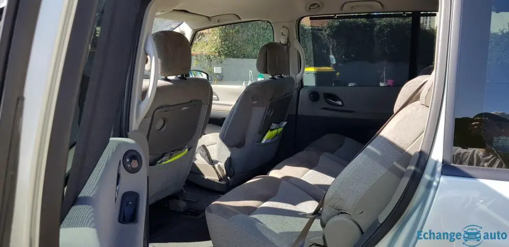 V ou echange Renault espace 4 2.2 dci 150