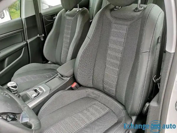 Peugeot 308 1.5 BLUEHDI 130CH S&S ALLURE