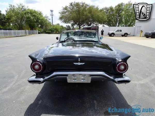 Ford Thunderbird V8 302 1957 prix tout compris
