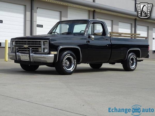 Chevrolet C10 V8 305 1985 prix tout compris